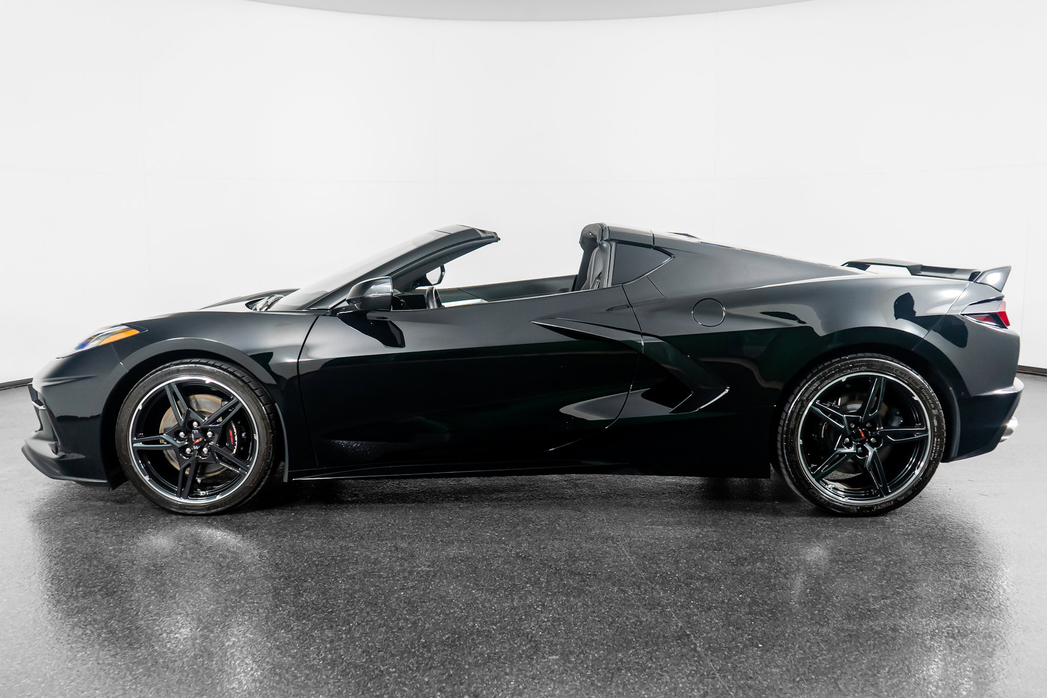 Used 2020 Chevrolet Corvette Stingray Premium Cpe w/ 3LT image 17