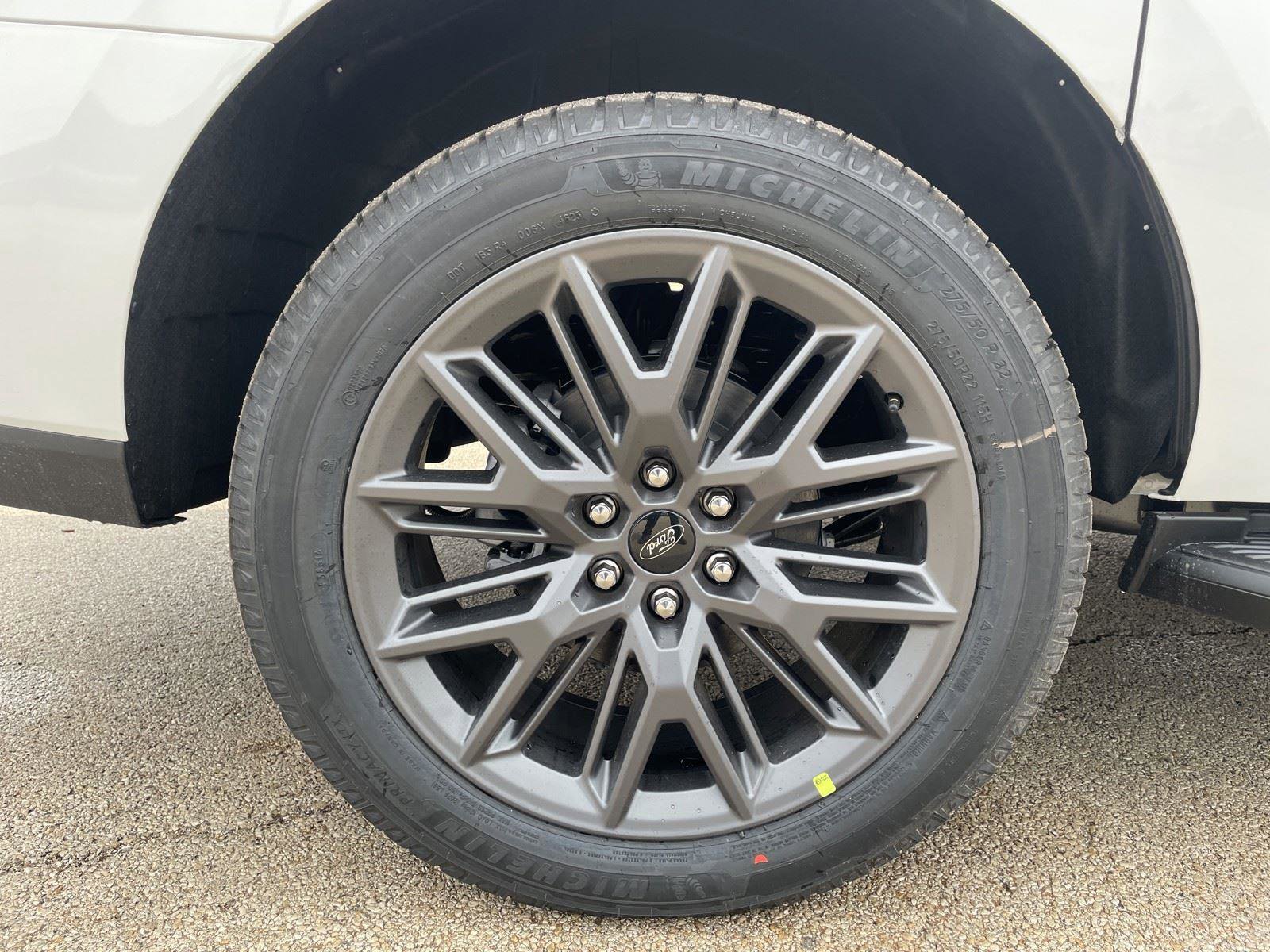 New 2026 Ford Expedition Max Platinum w/ Stealth Appearance Package image 35