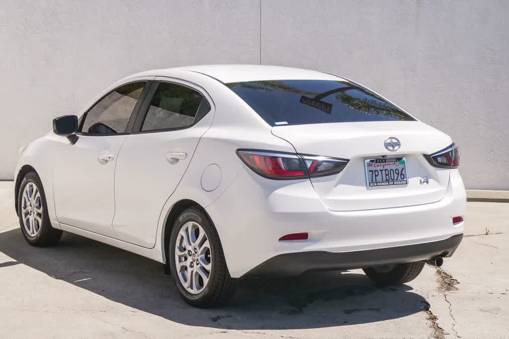 Used 2016 Scion iA FWD image 7