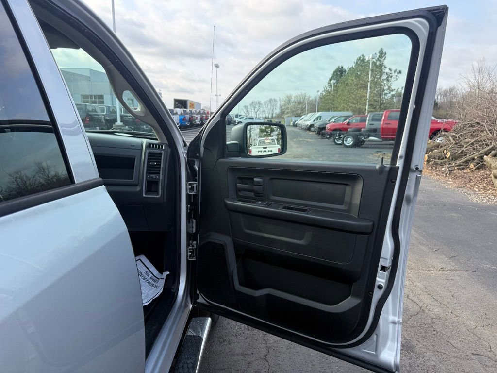 Used 2017 RAM 1500 Express image 52