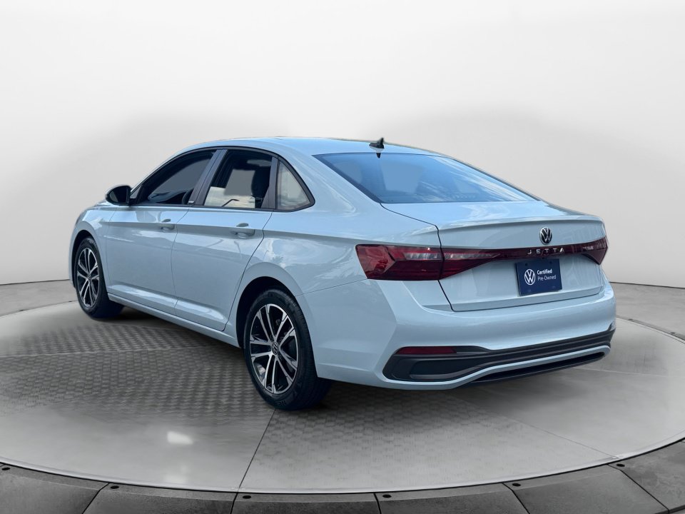 Certified 2026 Volkswagen Jetta Sport FWD image 5
