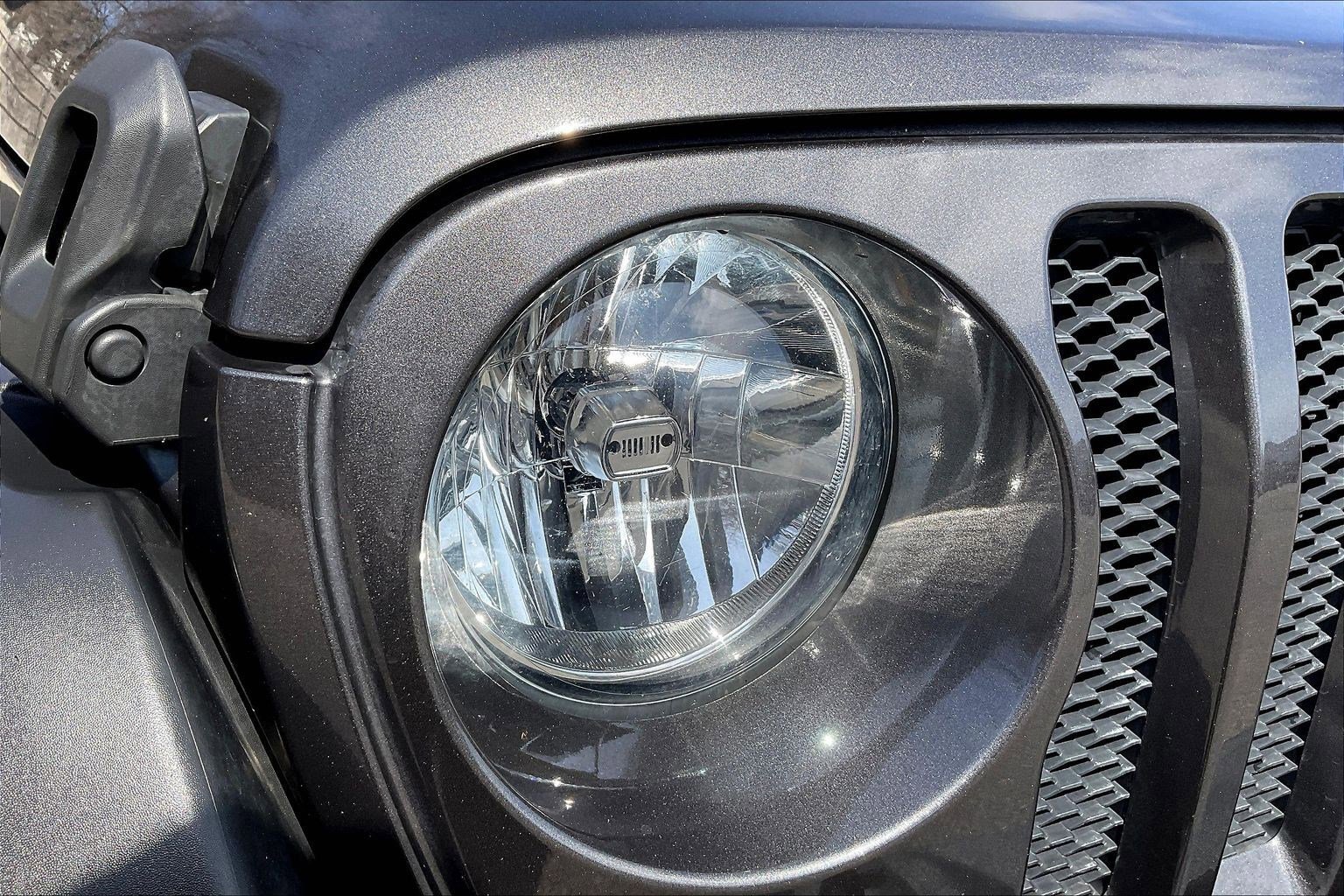 Used 2020 Jeep Wrangler Sport image 25