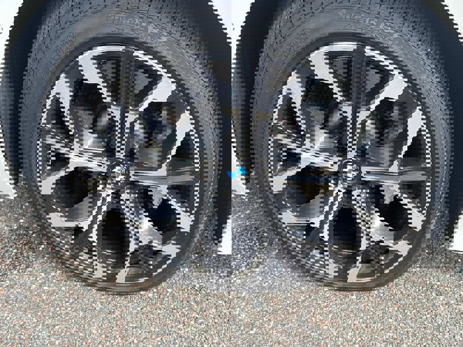 Certified 2025 BMW 330i Sedan w/ Convenience Package image 10