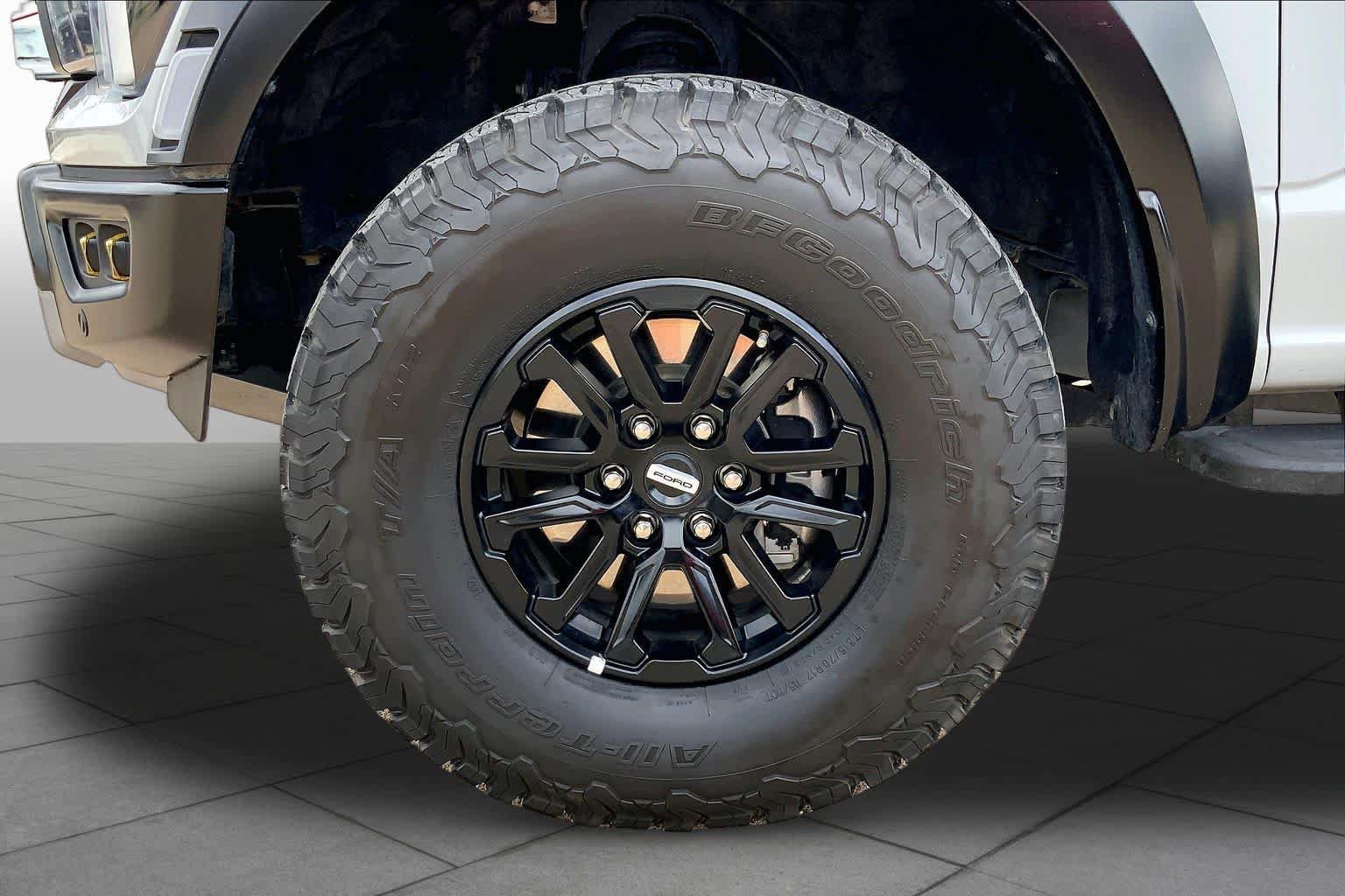 Certified 2024 Ford F150 Raptor AWD/4WD image 11