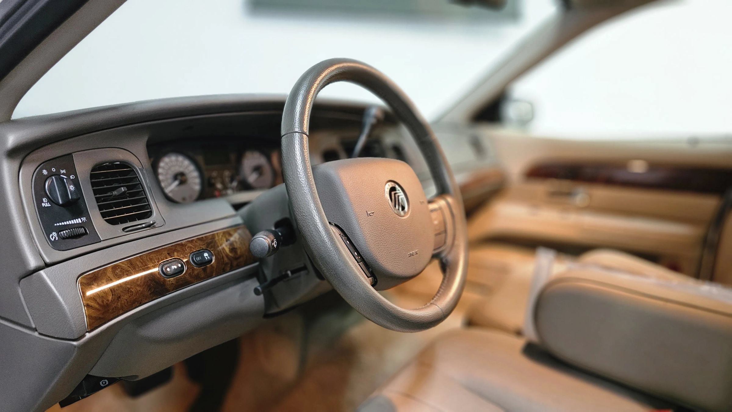 Used 2007 Mercury Grand Marquis LS RWD image 13