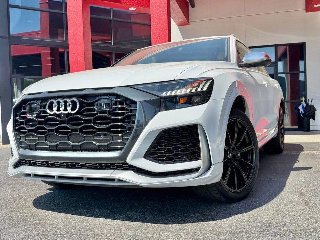 Used 2021 Audi RS Q8 AWD/4WD image 1