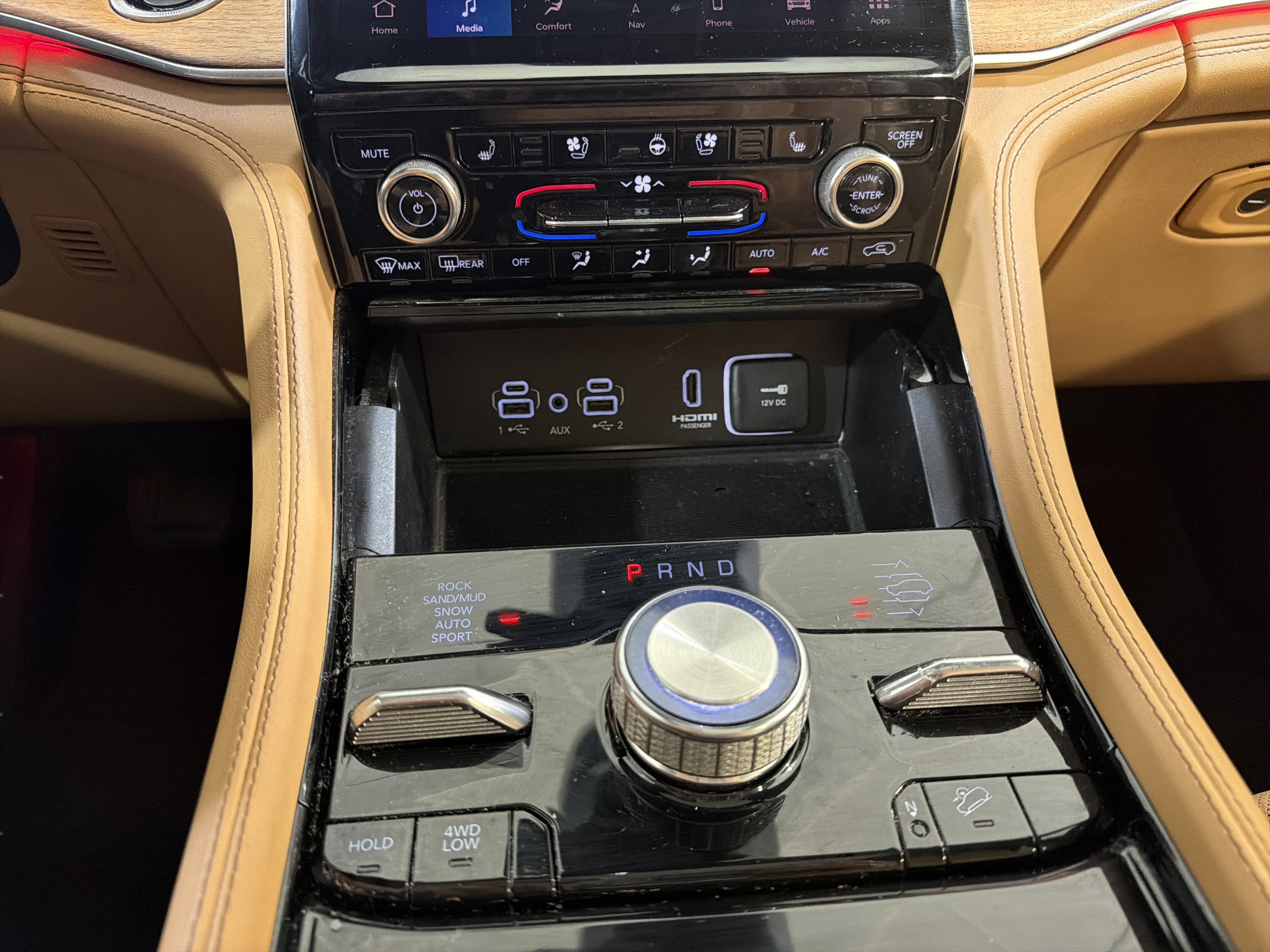 Used 2023 Jeep Grand Cherokee L Summit AWD/4WD image 20