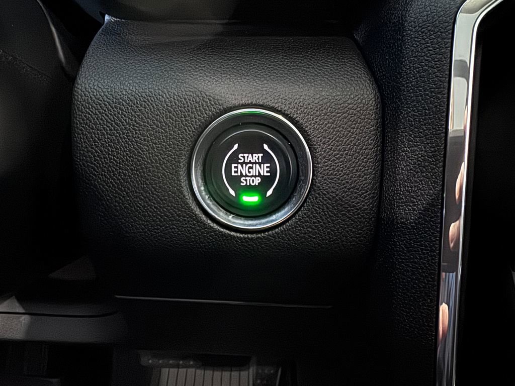 Certified 2024 GMC Acadia Denali w/ Super Cruise Package image 23