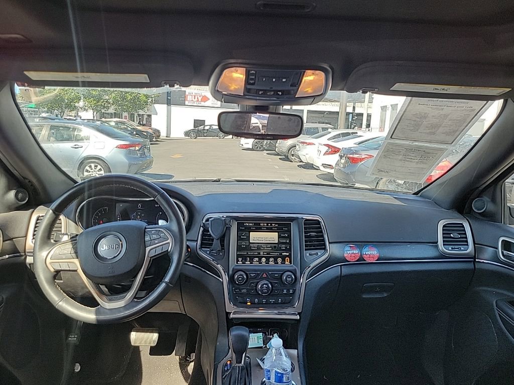 Used 2017 Jeep Grand Cherokee Limited image 16