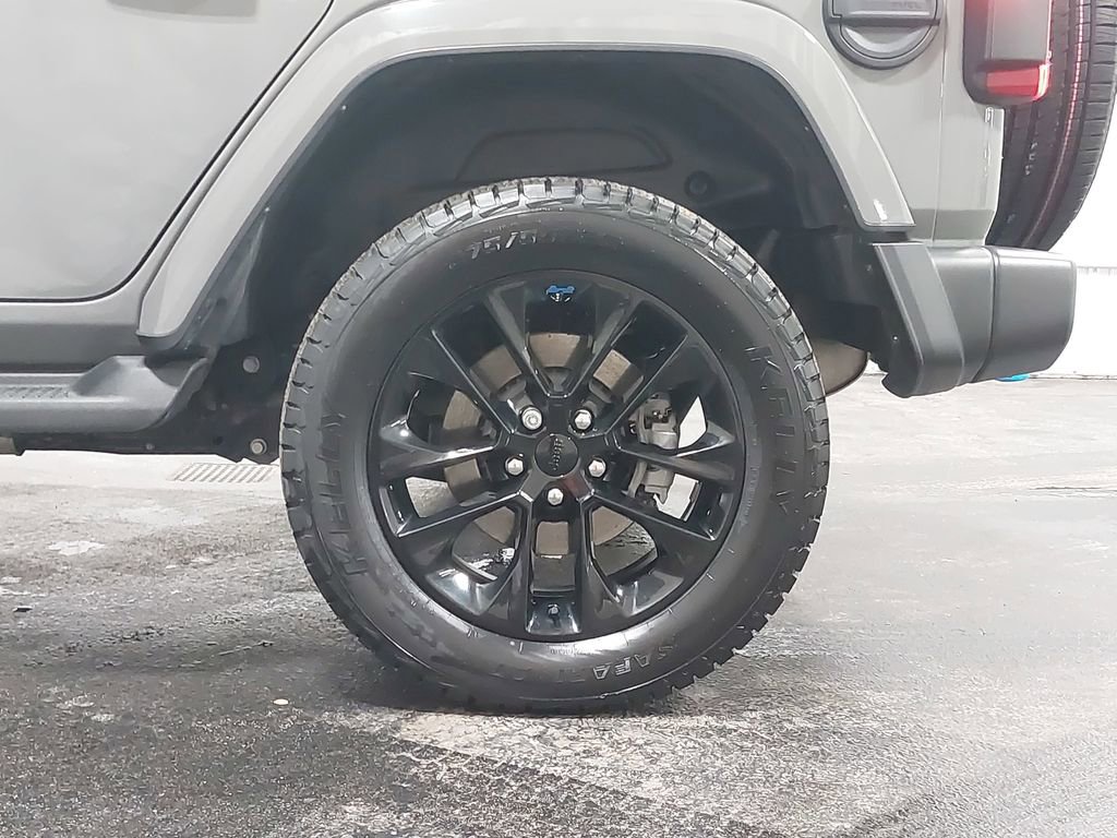 Used 2023 Jeep Wrangler Unlimited Sahara w/ Cold Weather Group image 33