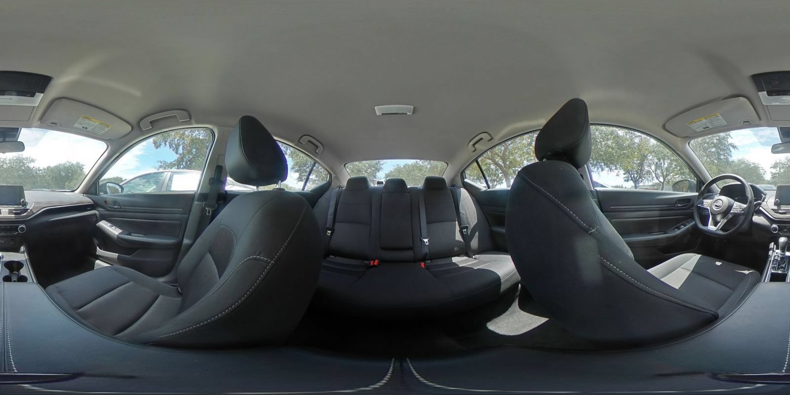 Used 2025 Nissan Altima 2.5 SV FWD image 37