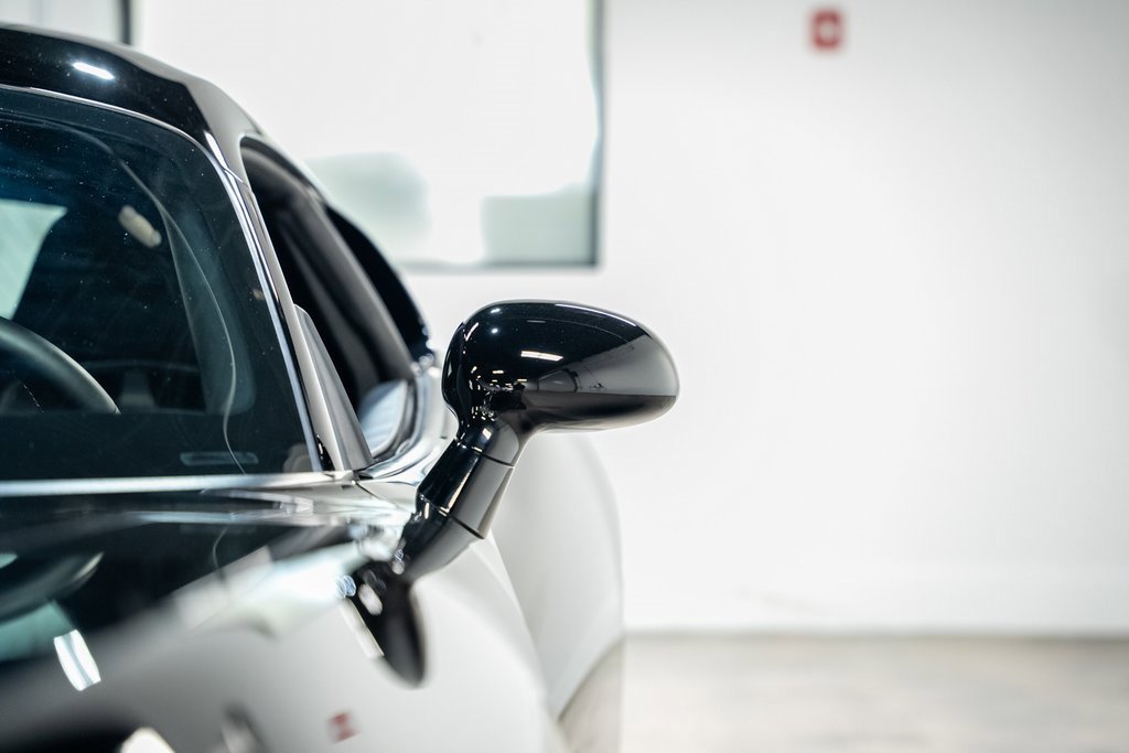 Used 2013 SRT Viper GTS w/ GTS Laguna Interior Pkg image 10