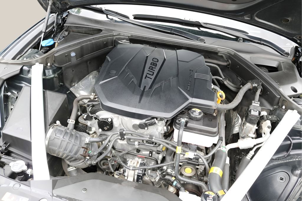 Used 2025 Genesis G70 2.5T AWD/4WD image 10