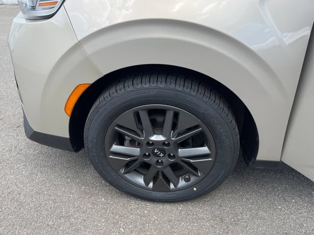 Used 2020 Kia Soul EX FWD image 31