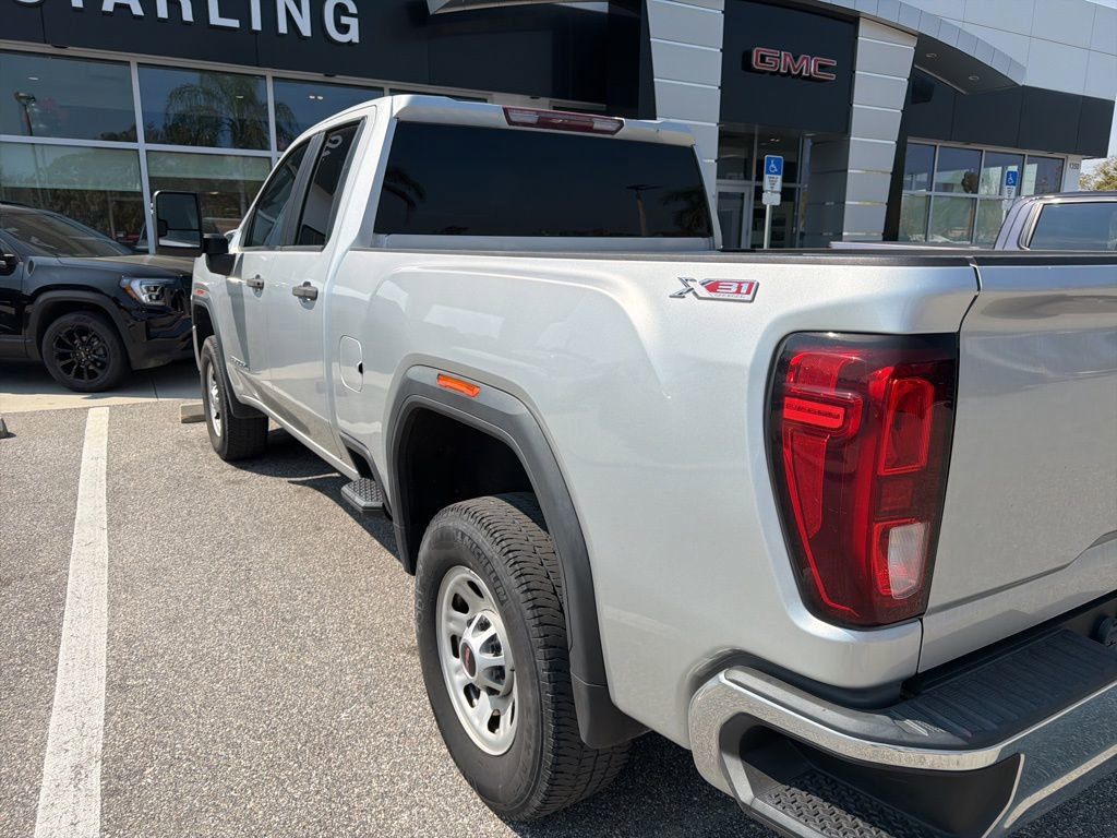 Used 2022 GMC Sierra 2500 Pro w/ Convenience Package image 5