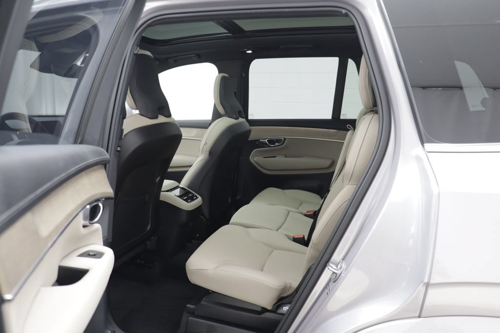 Used 2026 Volvo XC90 B6 Plus AWD/4WD image 14