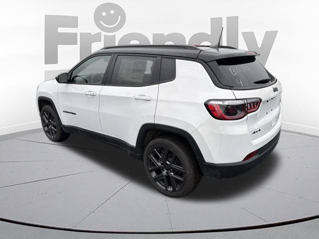New 2026 Jeep Compass Limited w/ Sun, Sound & Navigation Group AWD/4WD image 4