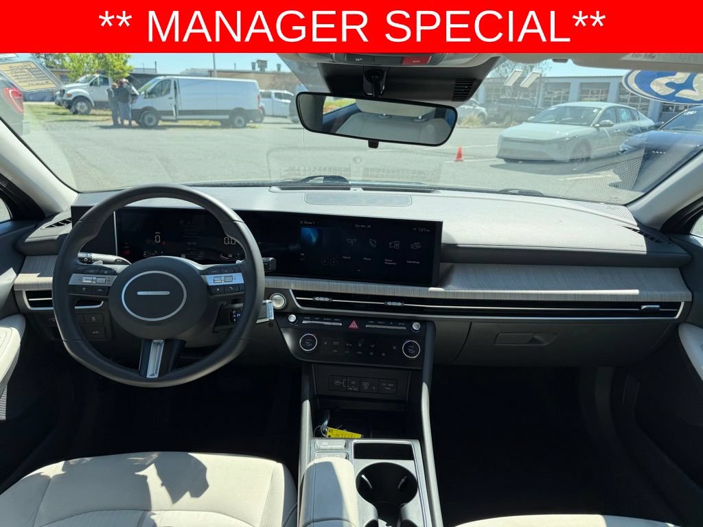 Used 2025 Hyundai Sonata SEL FWD image 39