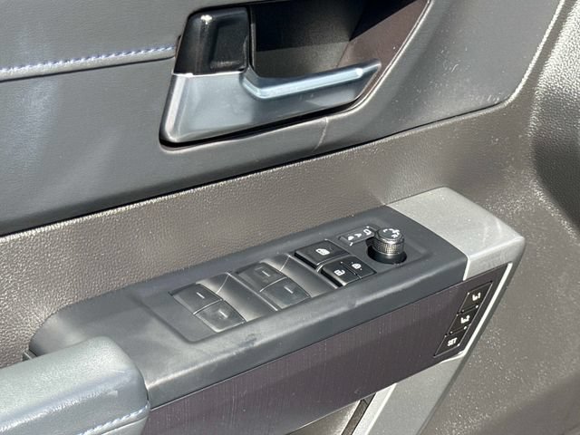 Used 2024 Toyota Sequoia Platinum AWD/4WD image 15