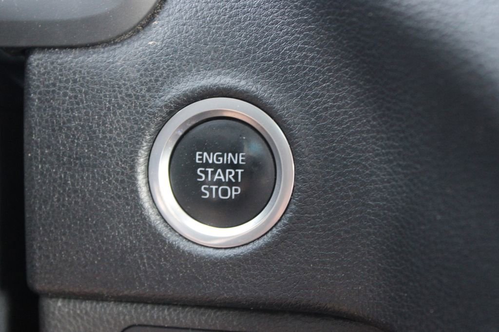 Used 2023 Toyota Tundra SR5 w/ SR5 Convenience Package AWD/4WD image 39