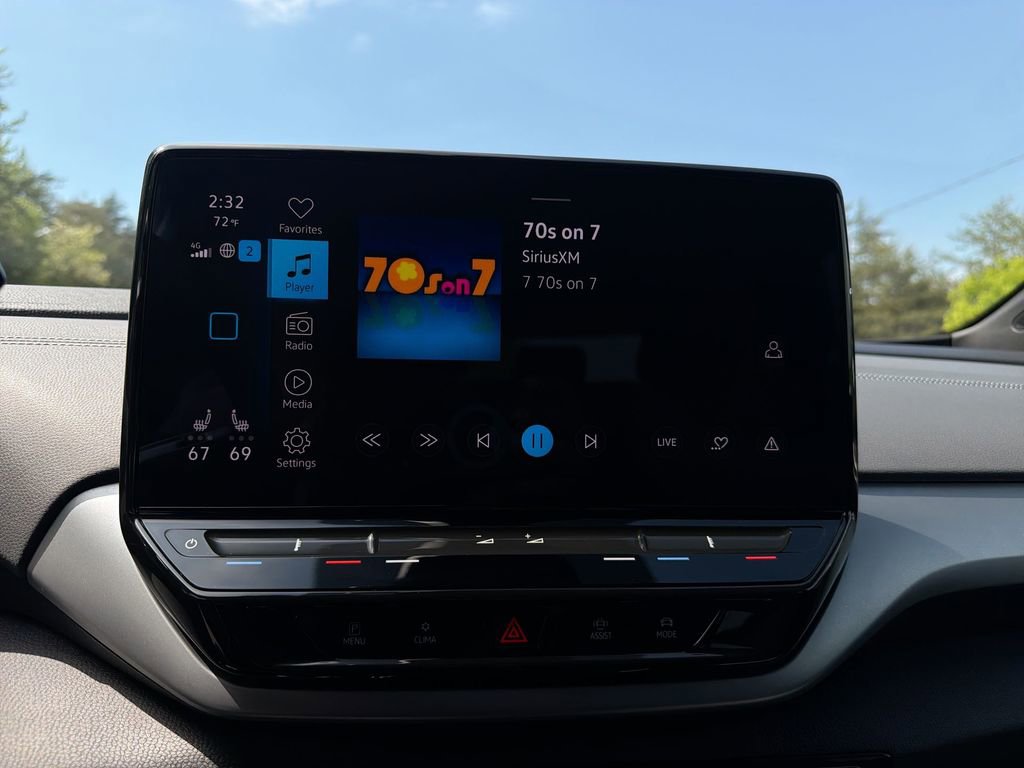 Used 2024 Volkswagen ID.4 2WD image 12