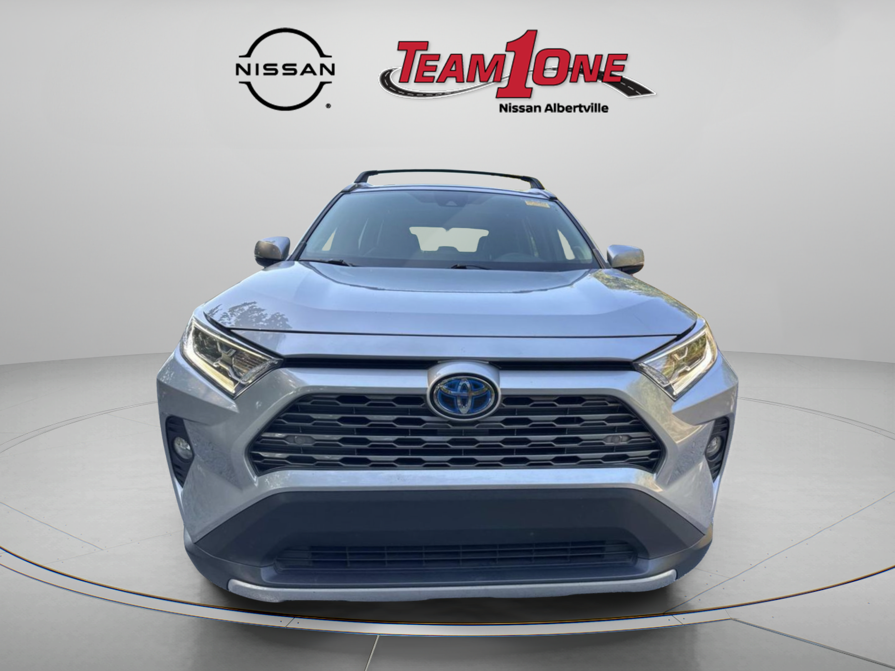 Used 2021 Toyota RAV4 Limited AWD/4WD image 2