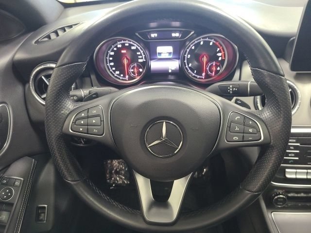 Used 2019 Mercedes-Benz CLA 250 4MATIC image 26