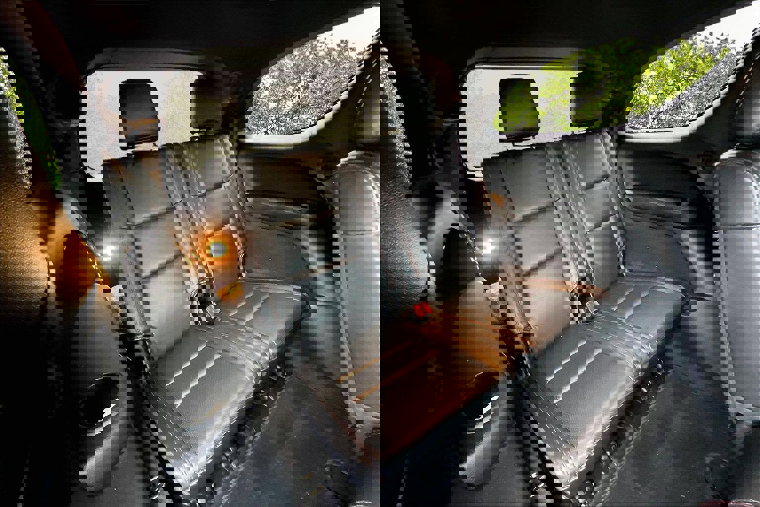 Used 2018 Dodge Durango R/T w/ Technology Group image 28