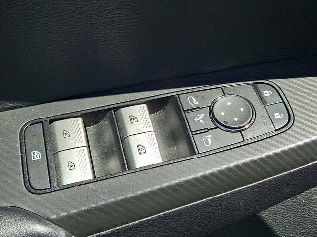 Used 2025 Mitsubishi Outlander SE AWD/4WD image 26