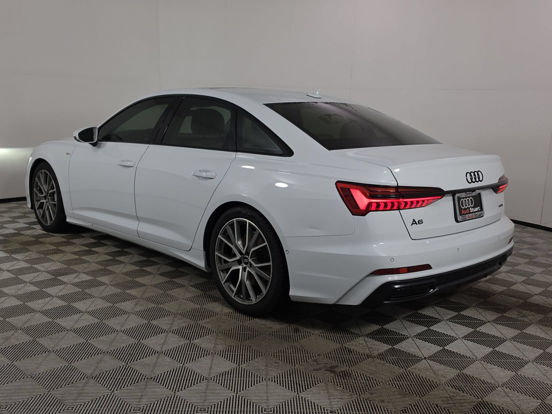 Used 2022 Audi A6 Premium Plus AWD/4WD image 5