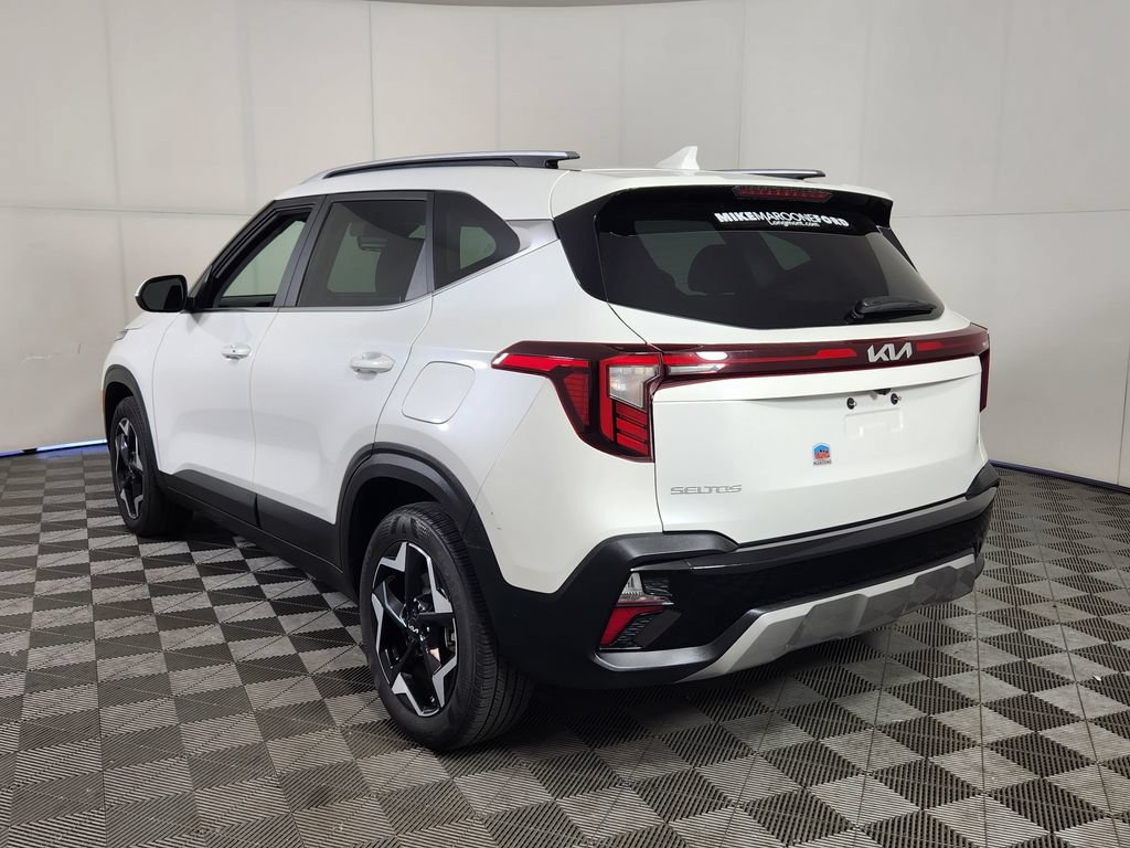 Used 2024 Kia Seltos EX AWD/4WD image 5