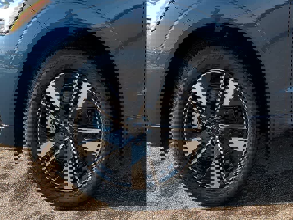 New 2026 Volvo XC60 B5 Core w/ Protection Package Premier image 13