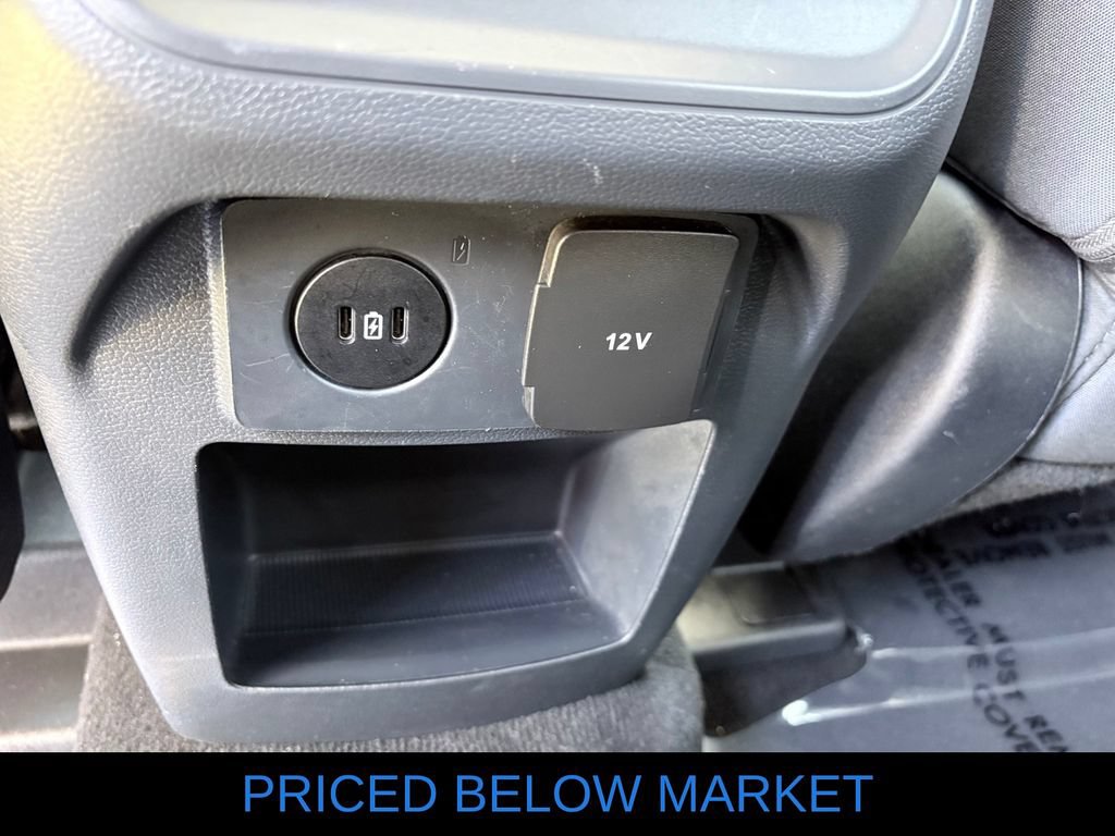 Used 2025 Ford Explorer Active RWD image 10