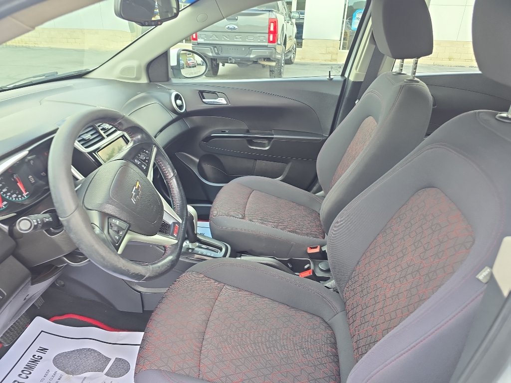 Used 2018 Chevrolet Sonic LT FWD image 13