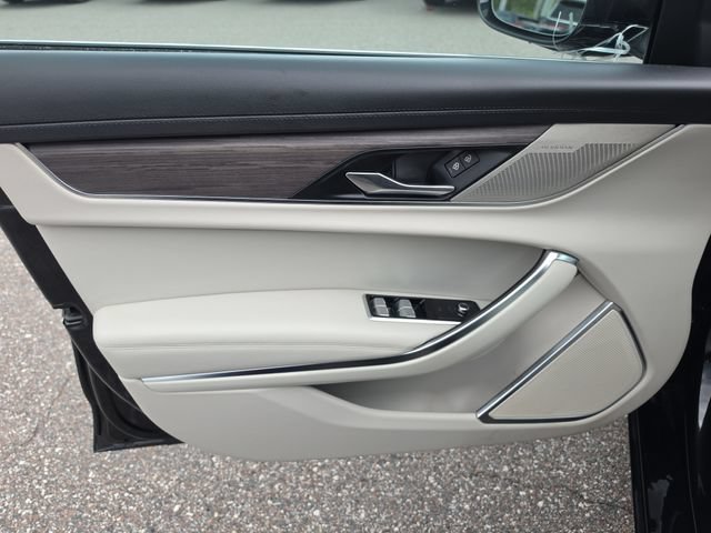 Used 2022 Jaguar XF S RWD image 19