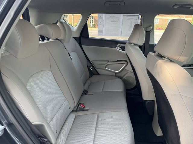 Certified 2023 Kia Soul LX w/ LX Technology Package FWD image 30