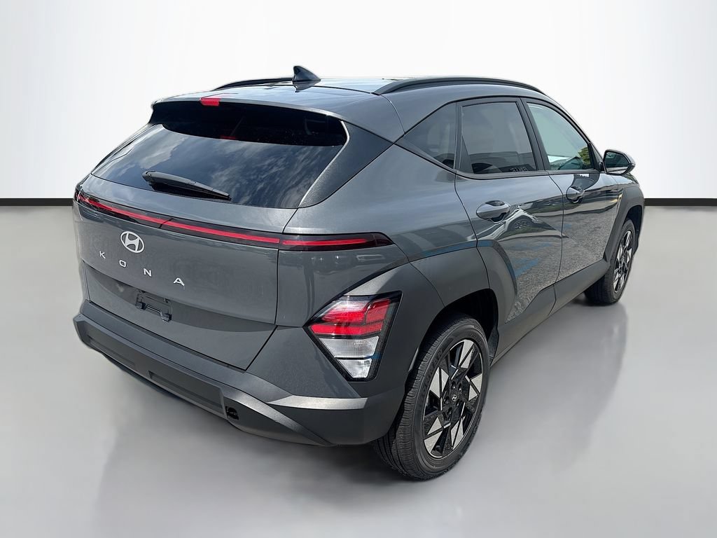 Used 2024 Hyundai Kona SEL AWD/4WD image 5