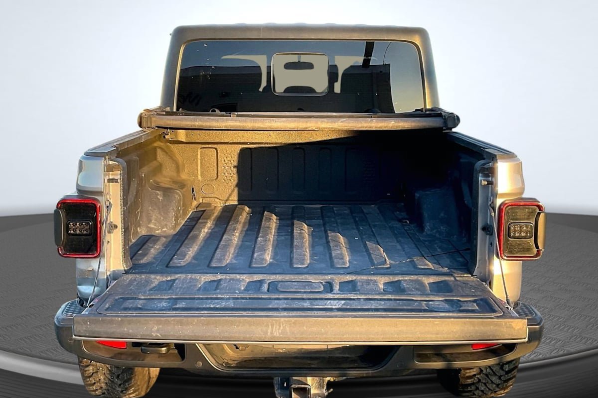 Used 2020 Jeep Gladiator Sport w/ Quick Order Package 24S AWD/4WD image 4