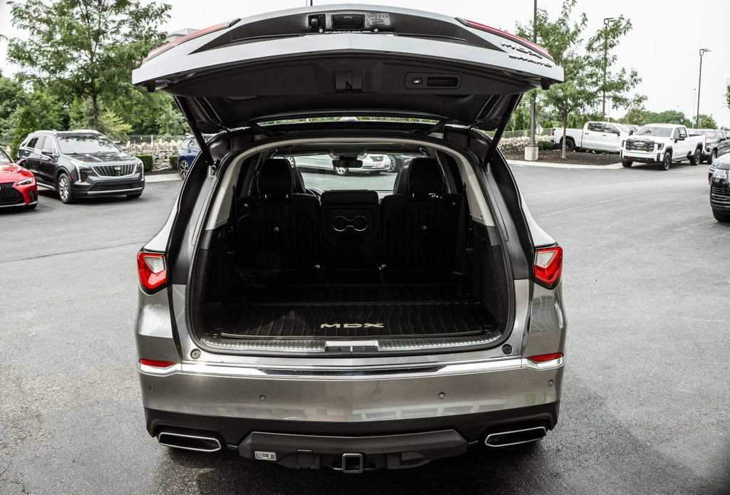 Used 2023 Acura MDX w/ Advance Package AWD/4WD image 31
