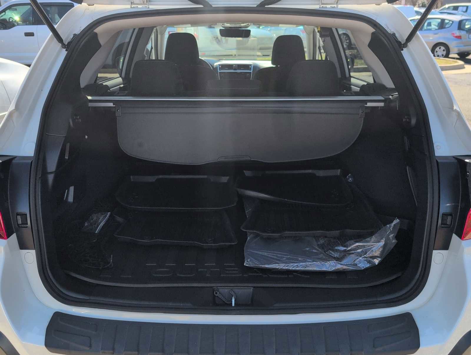 Used 2018 Subaru Outback 2.5i Premium w/ Popular Package #1 image 32