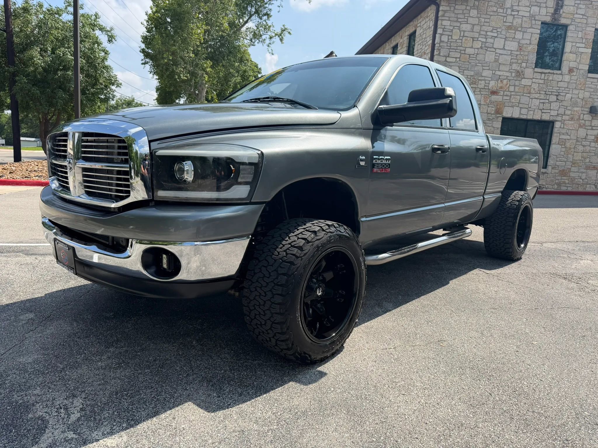 Used 2009 Dodge Ram 2500 Truck SLT w/ Trailer Tow Group