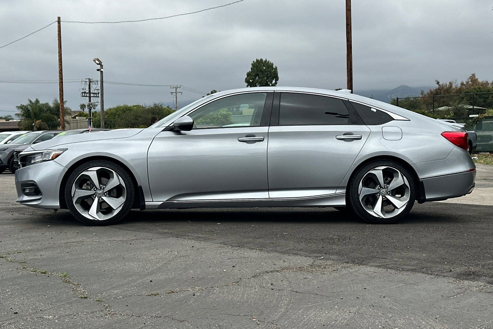 Used 2019 Honda Accord Touring image 7