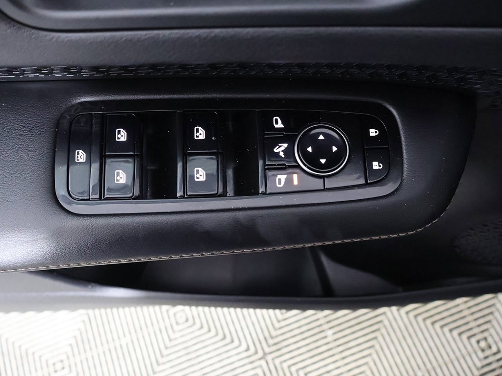 Used 2023 Nissan Ariya FWD image 34