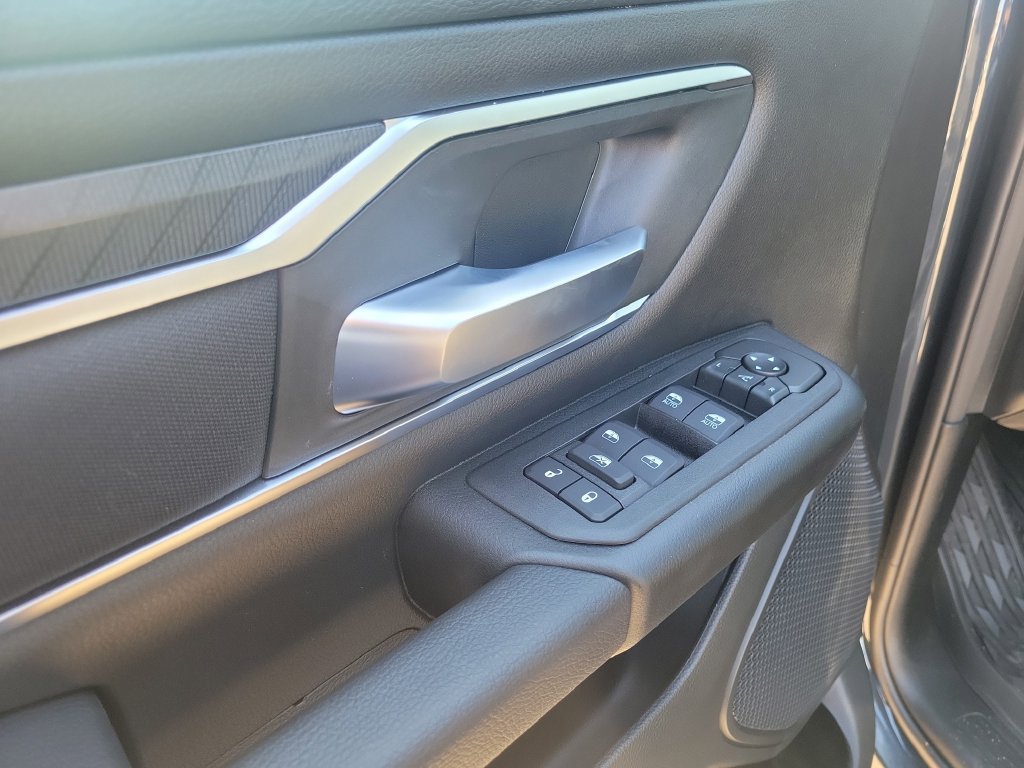 New 2026 RAM 1500 Big Horn AWD/4WD image 16