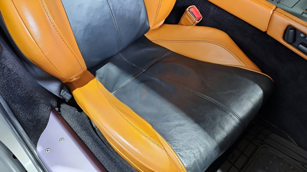 Used 2008 Aston Martin V8 Vantage Roadster image 16