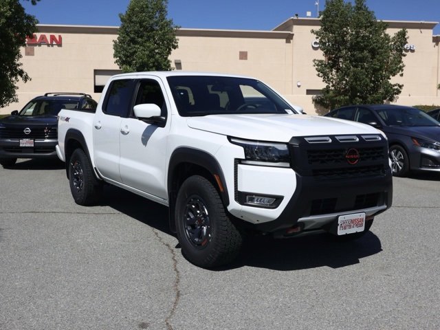 New 2026 Nissan Frontier PRO-4X w/ Pro-4x Convenience Package image 2