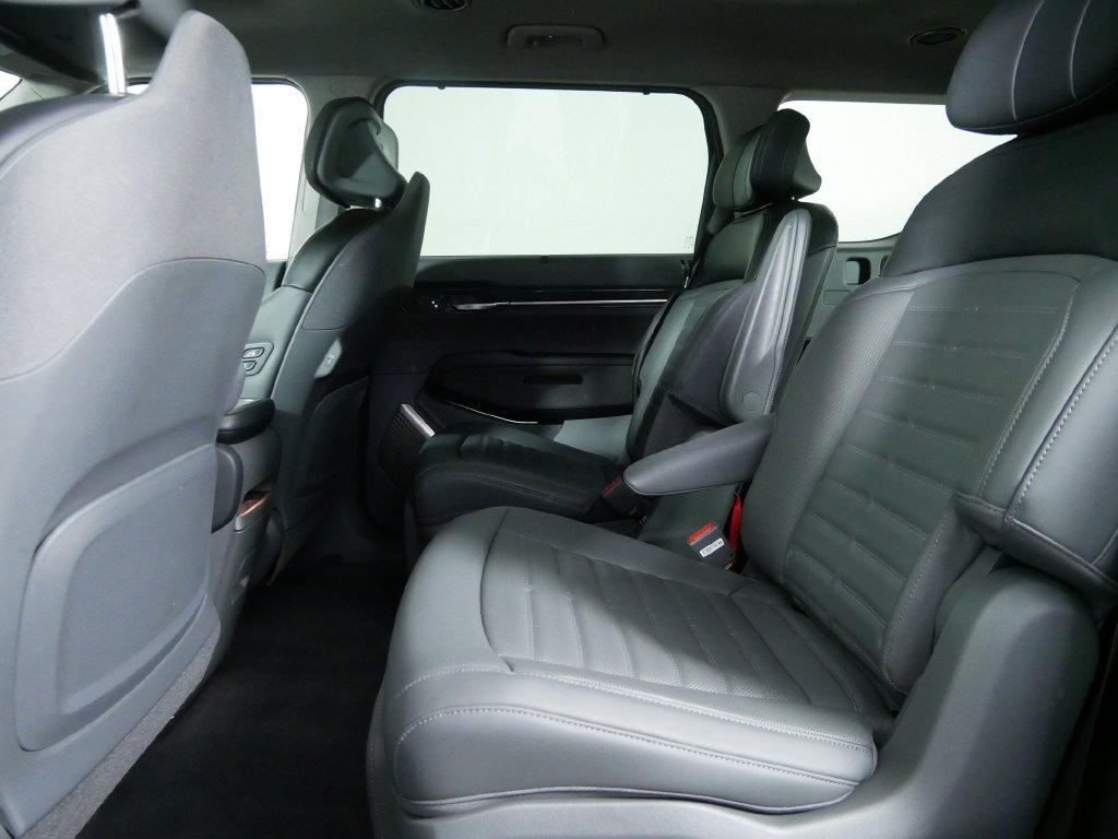 Used 2024 Kia EV9 Land AWD/4WD image 18