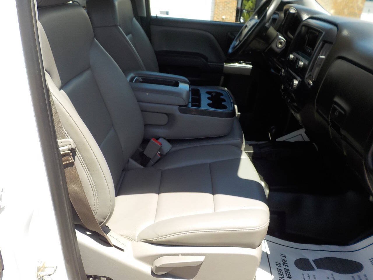 Used 2015 Chevrolet Silverado 2500 W/T AWD/4WD image 28