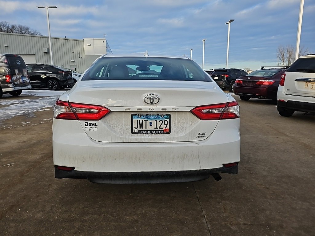 Used 2020 Toyota Camry LE image 11
