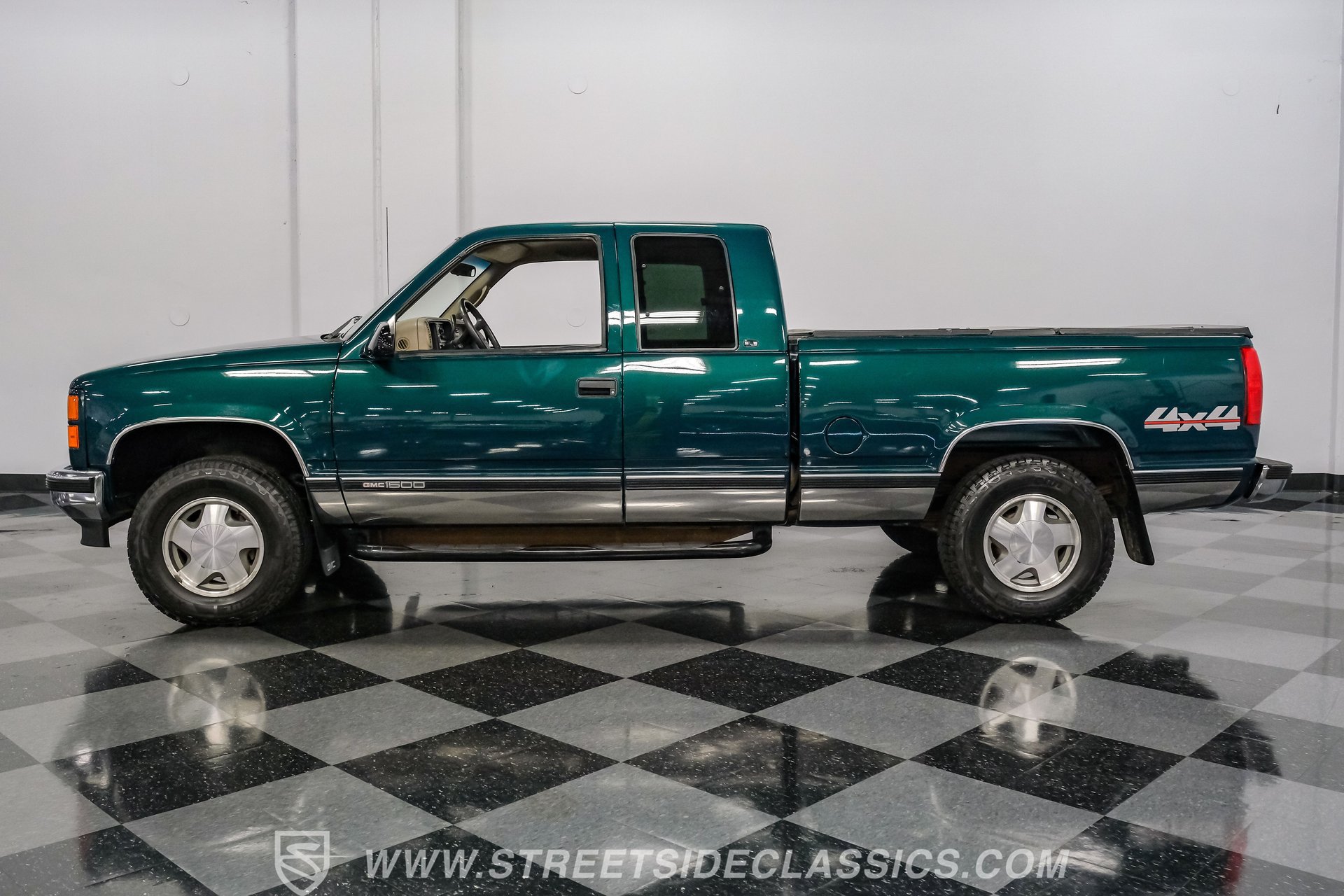 Used 1998 GMC Sierra 1500 4x4 Extended Cab w/ Imagemax Pkg image 2